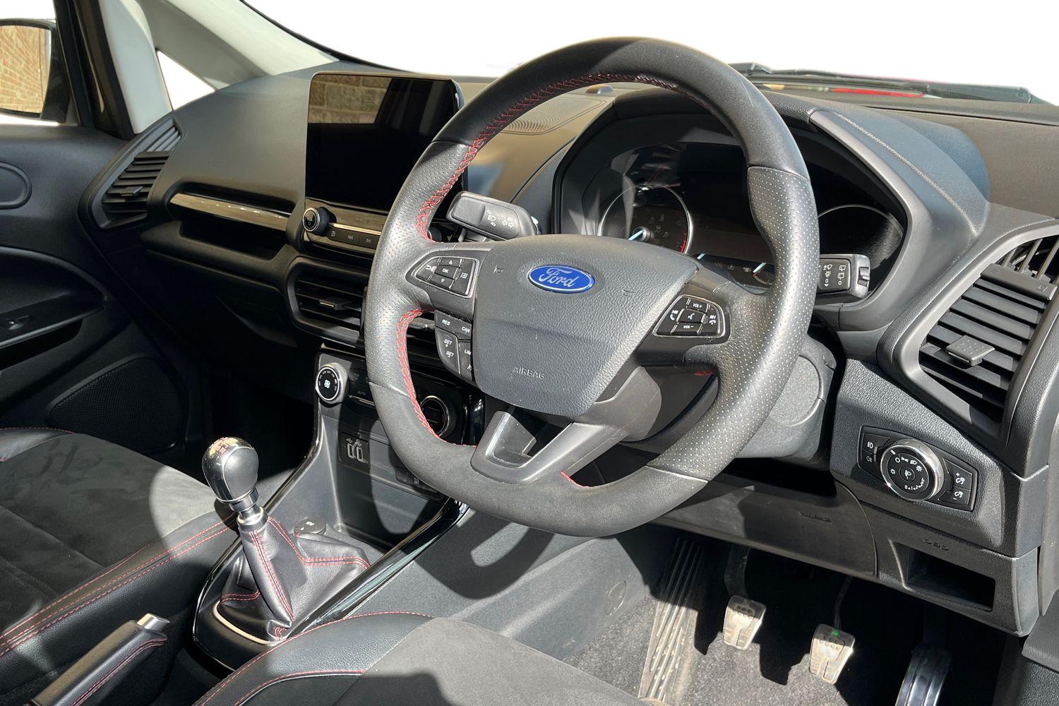 Ford ECOSPORT Photo 8