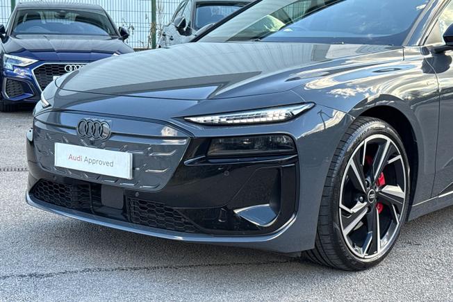 AUDI A6 e-tron Avant Photo 22