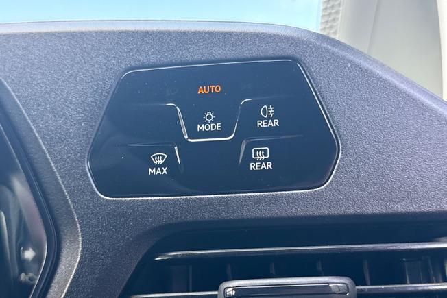 VOLKSWAGEN Caddy Photo 26