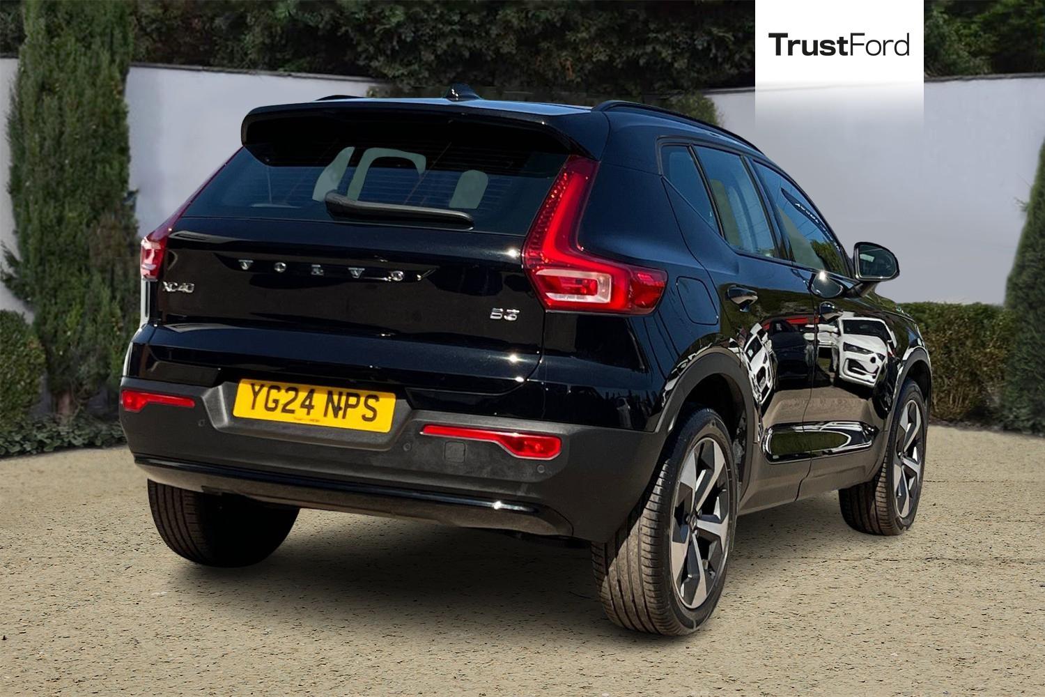 Volvo XC40 Photo 3