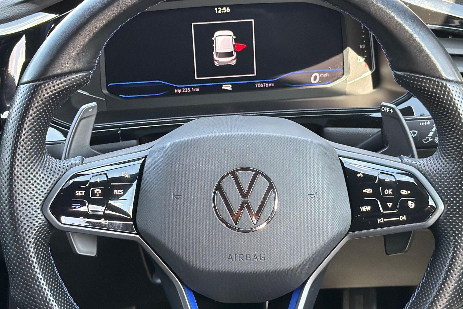 Volkswagen T-ROC Photo 11