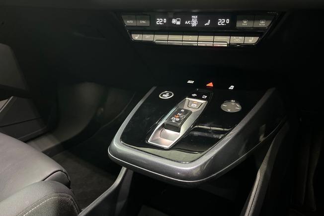 AUDI Q4 E-Tron Photo 23