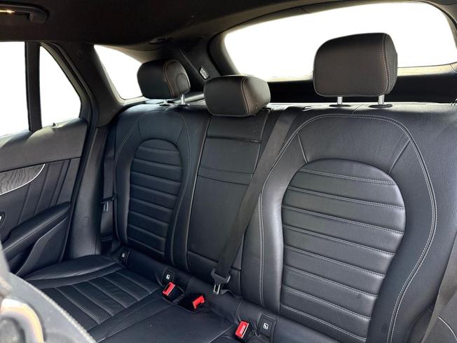 MERCEDES-BENZ Glc Photo 9