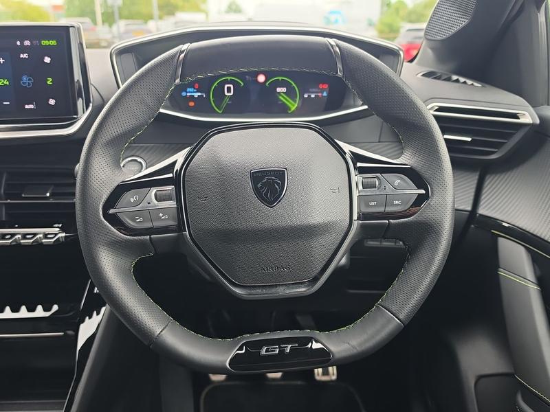Used Peugeot 208 NJ24PGX 32