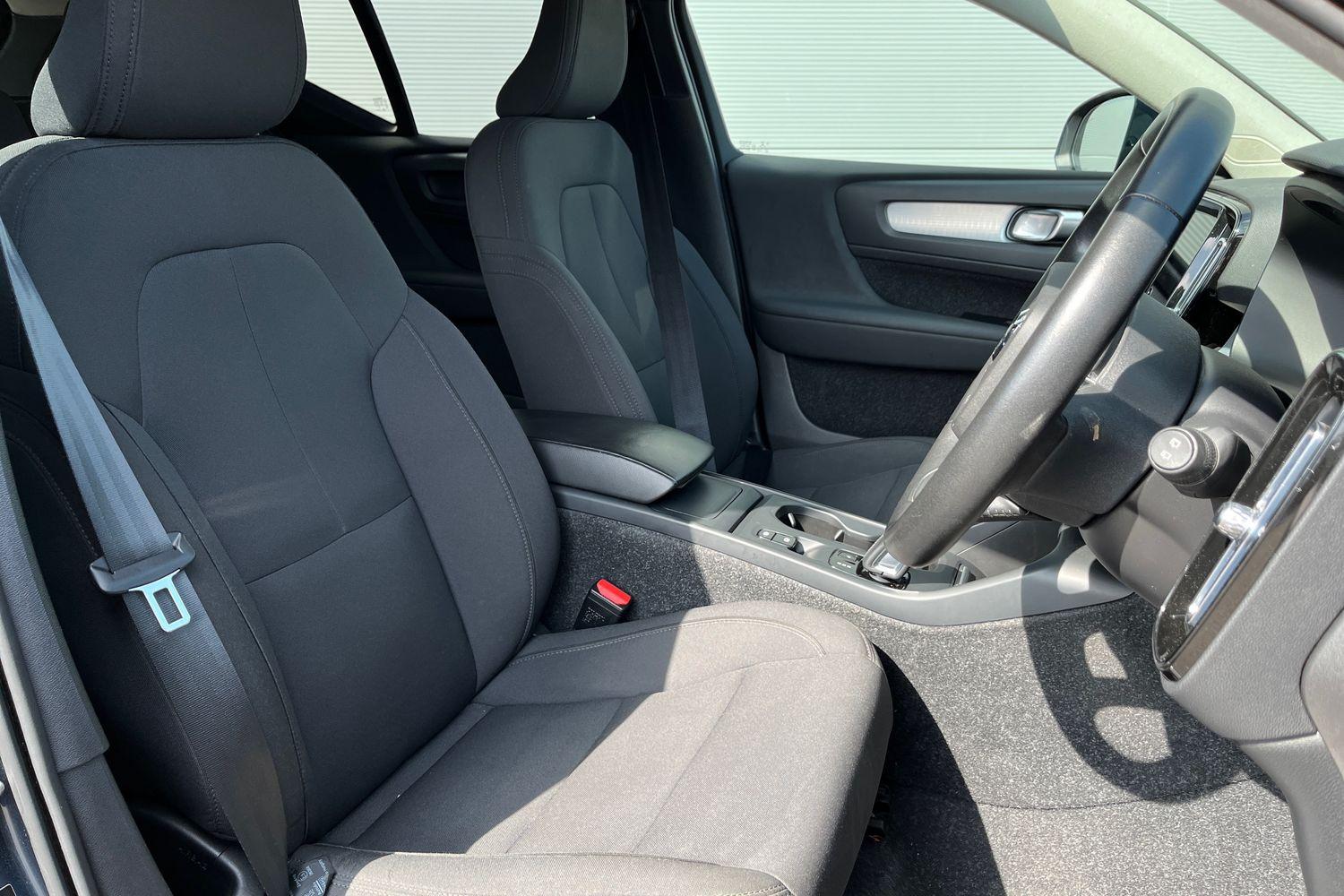 Volvo XC40 Photo 16