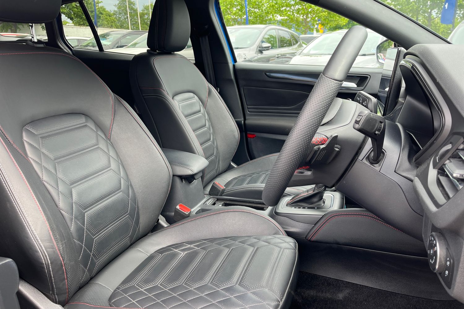 Ford FOCUS Photo 16