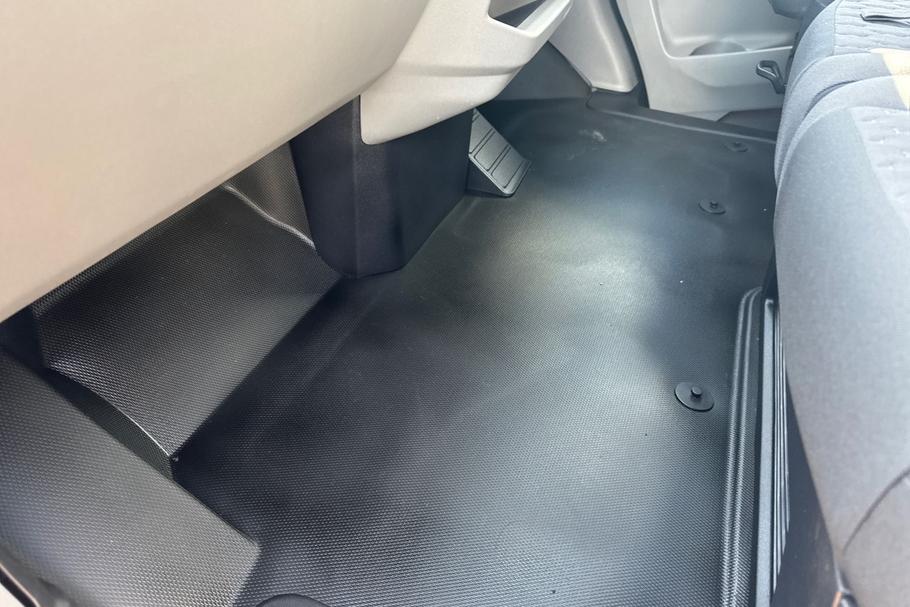 Used FORD TRANSIT CUSTOM WN75AUK 8