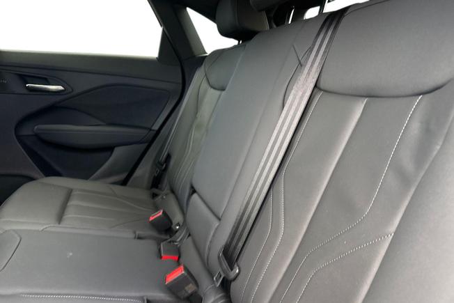 AUDI Q3 Photo 9