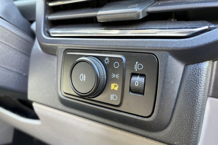 Ford E-TRANSIT CUSTOM Photo autoimg-fc4ce6da15782acc38429f8d81fcf4effb867b7e.jpg
