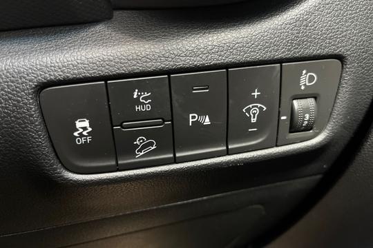 Hyundai KONA Photo autoimg-fc4f0487026f307c92392163c9dffbbe51552a12.jpg