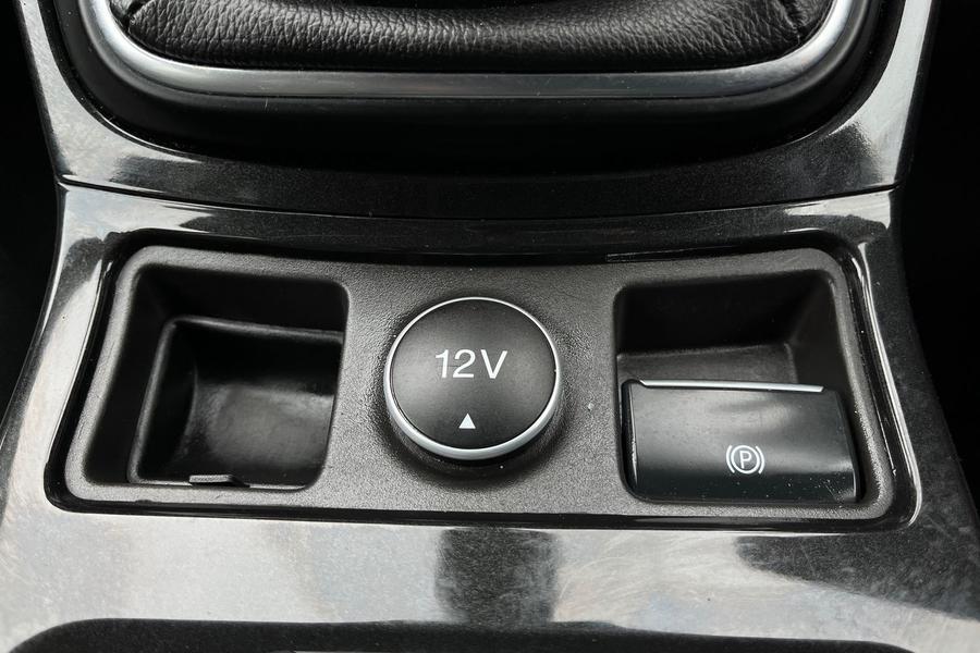 Ford KUGA Photo autoimg-fc5b2cf6759885adbba7d00a764342d96e9a4e6f.jpg