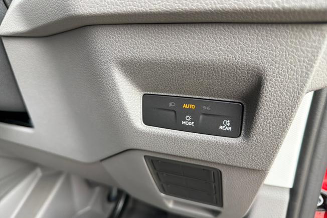 VOLKSWAGEN Crafter Photo 39