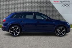 AUDI Q7 Photo 4