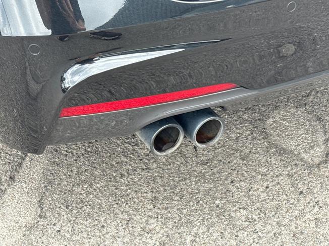 BMW 3 Series Photo 29