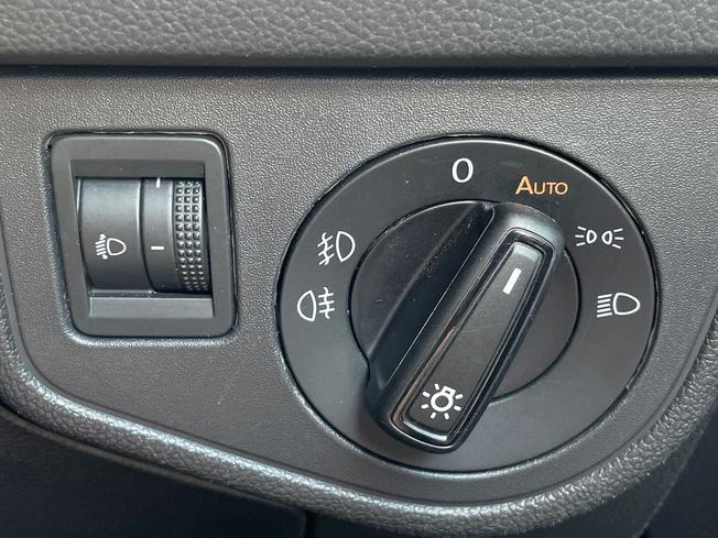 VOLKSWAGEN Polo Photo 37