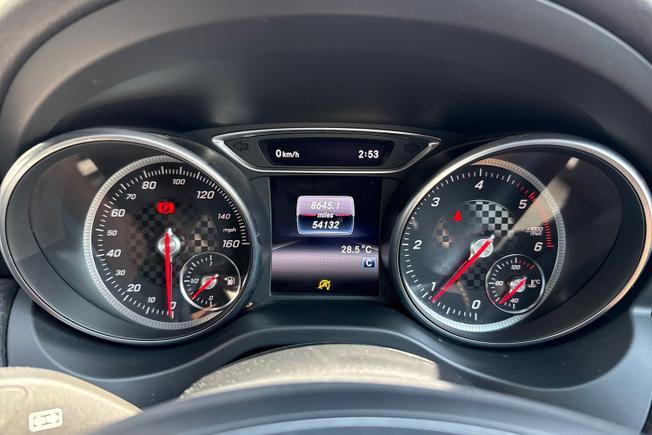 MERCEDES-BENZ A Class Photo 15