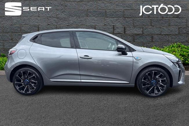 RENAULT Clio Photo 4