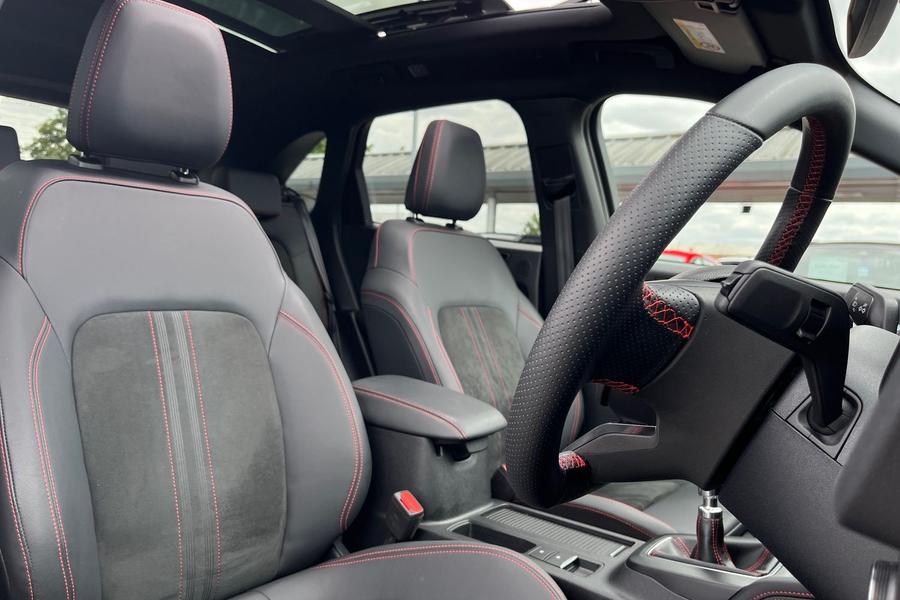 Ford Kuga Photo autoimg-fc6283210f55706bd0953c1a7bb25277b727bcf2.jpg