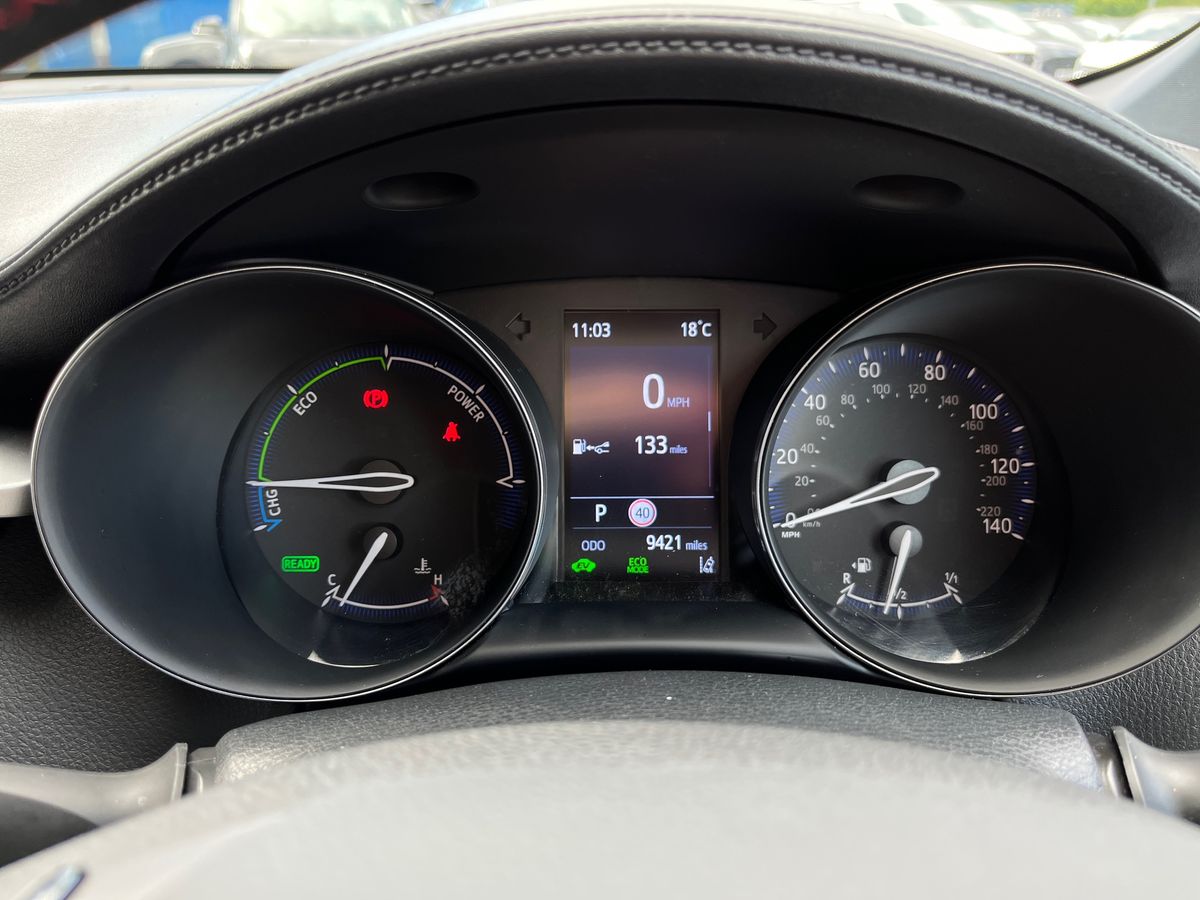 Toyota C-HR Photo 41