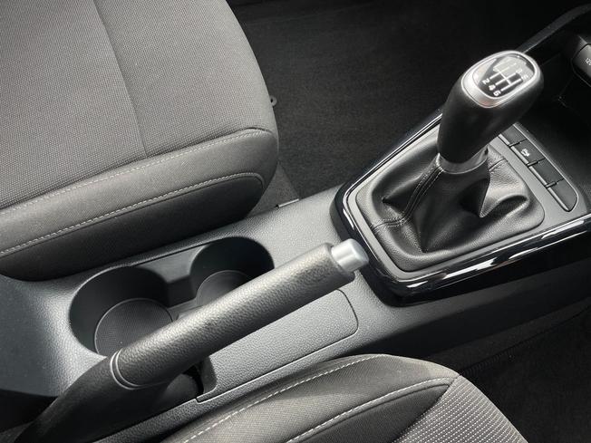 KIA Rio Photo 39