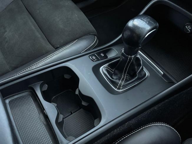 VOLVO Xc40 Photo 41