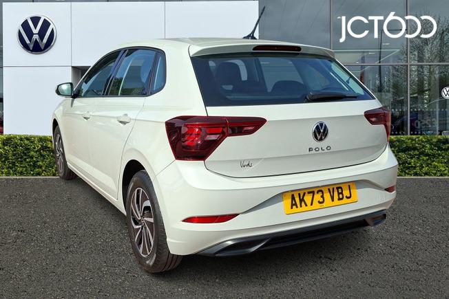 VOLKSWAGEN Polo Photo 3