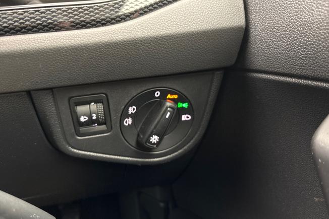 VOLKSWAGEN Polo Photo 26
