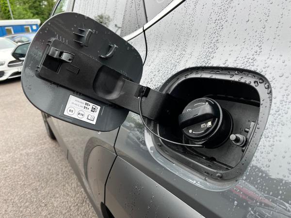 Hyundai KONA Photo autoimg-fc6a723cbec397a8b79c65516c49f96946d3dd5f.jpg