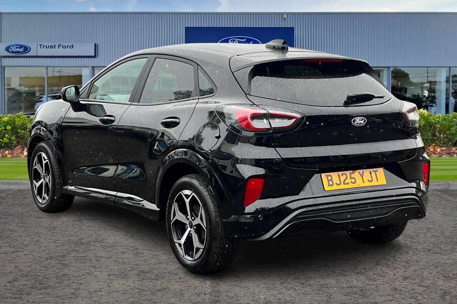 Ford PUMA Photo 1