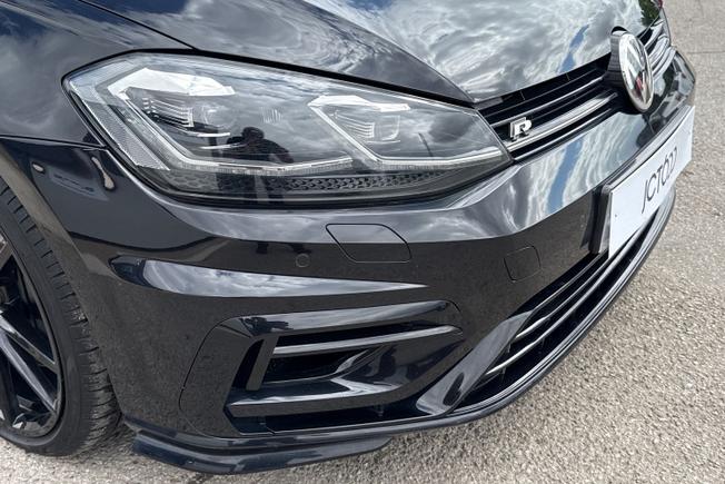 VOLKSWAGEN Golf Photo 23