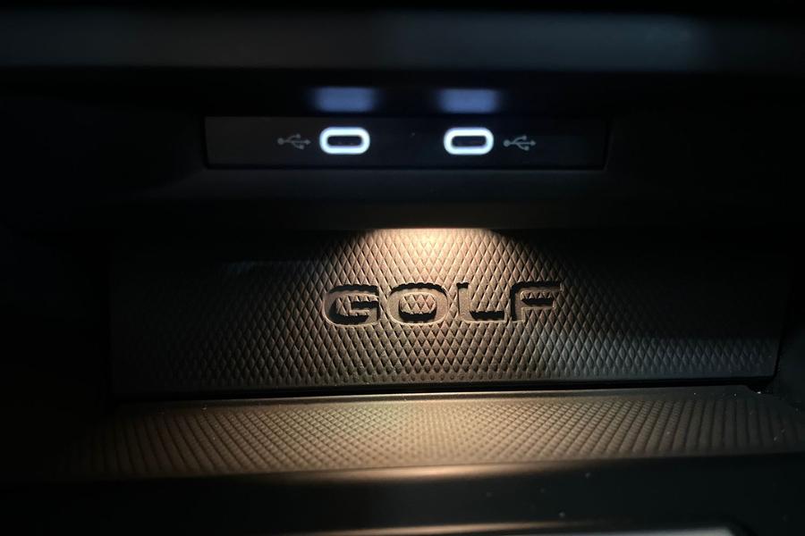 Volkswagen GOLF Photo autoimg-fc71d7cc1c45a78b534f05c682fbba0d8b8eb900.jpg