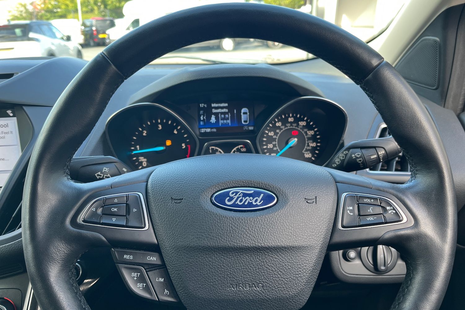Ford KUGA Photo 11