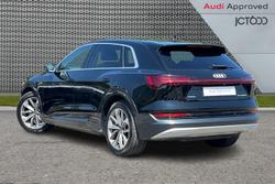 AUDI e-tron Photo 3