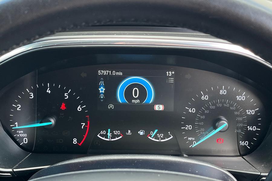 Ford Focus Photo autoimg-fc7804e48ac30793ffb414447c51889fce6c51bc.jpg