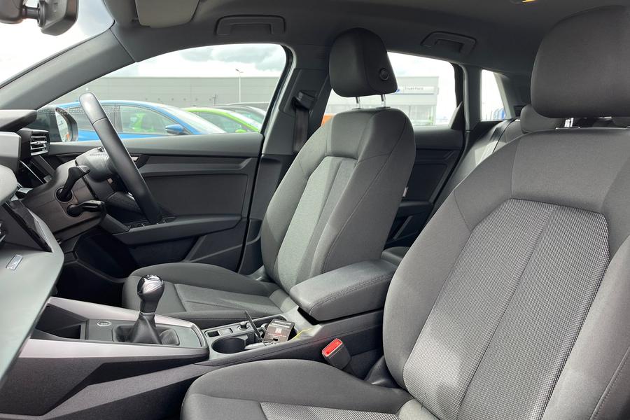 Audi A3 Photo autoimg-fc7865bc645dd947bb967bca860bc1378ea0b40b.jpg