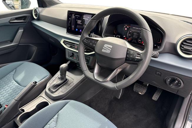 SEAT Ibiza Photo 6
