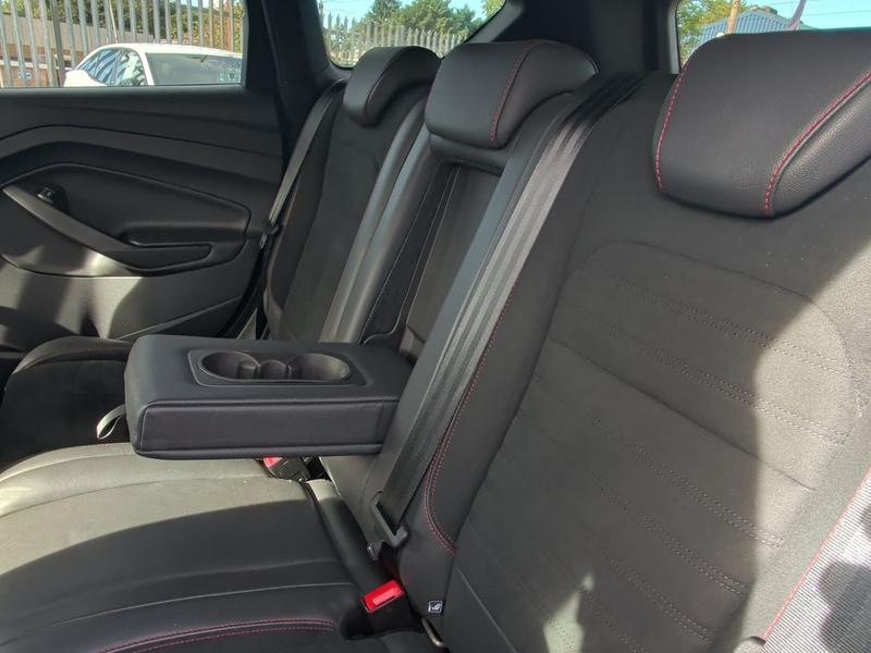 Used Ford Kuga KL68VDD 37