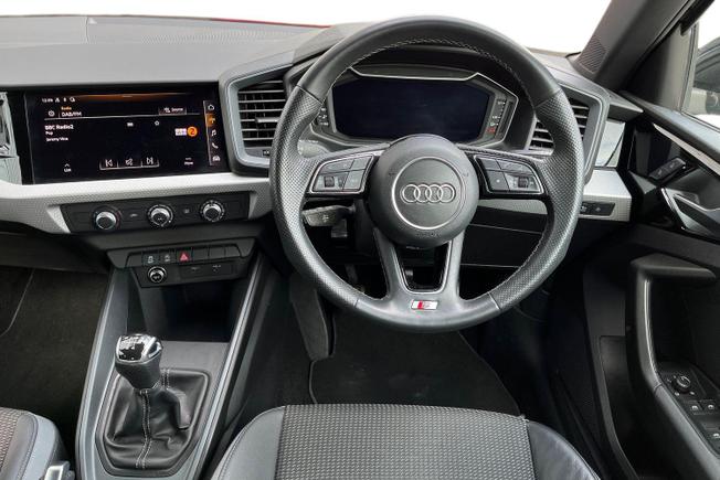 AUDI A1 Photo 11