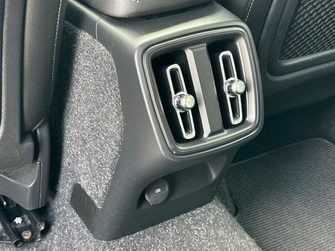 VOLVO Xc40 Photo 42