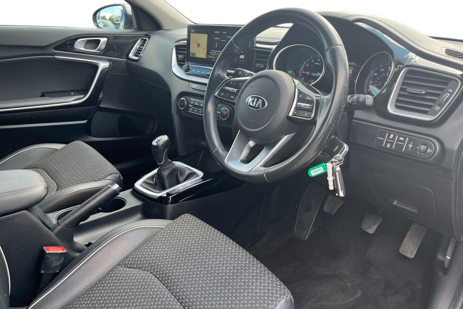 Kia CEED Photo 8