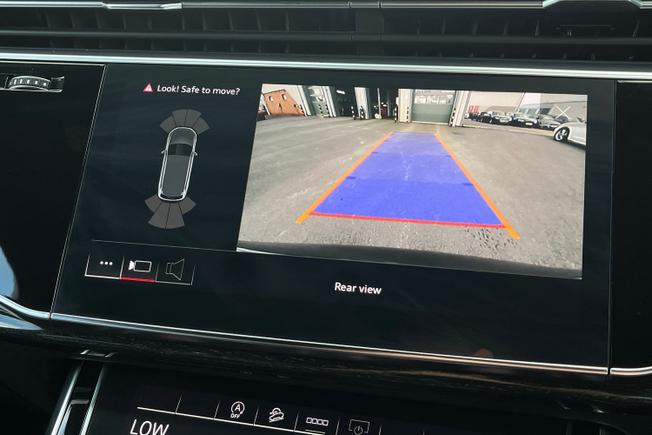 AUDI Q7 Photo 35