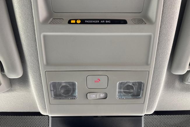VOLKSWAGEN E-Transporter Photo 28