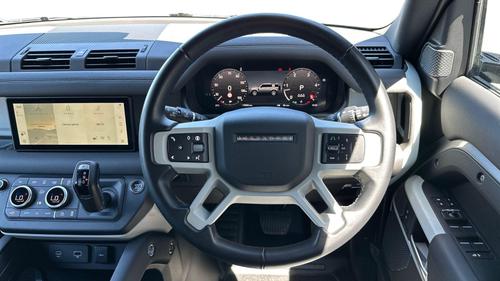 Land Rover Defender Photo autoimg-fc86c9cae41d7df2329fc647e75a51fc1a7d96ba.jpg
