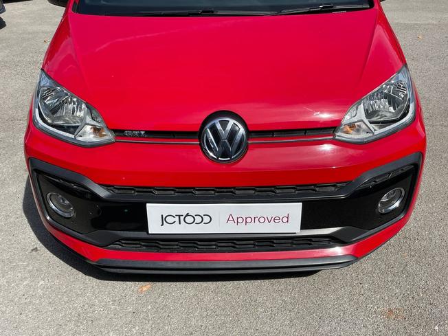 VOLKSWAGEN UP Photo 21