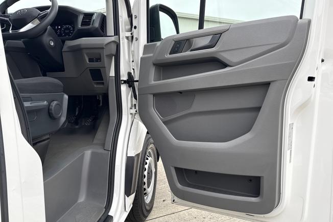 VOLKSWAGEN Crafter Photo 35