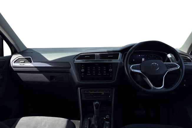 VOLKSWAGEN Tiguan Photo 10
