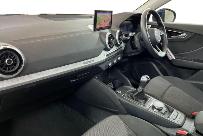 AUDI Q2 Photo 2