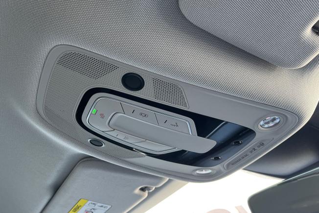 Audi E-TRON Photo 33