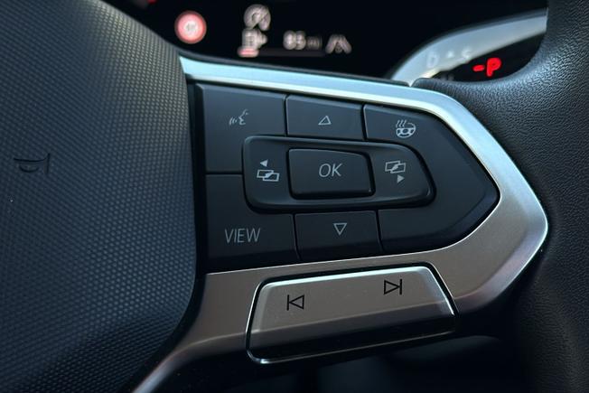 VOLKSWAGEN Tiguan Photo 17