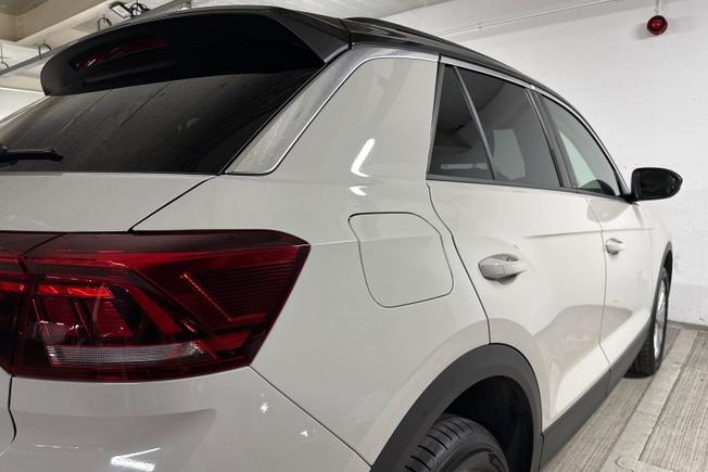 VOLKSWAGEN T-Roc Photo 34